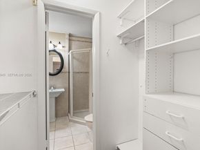 7064 SW 114th Pl B, Miami FL 33173