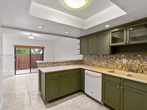 7064 SW 114th Pl B, Miami FL 33173