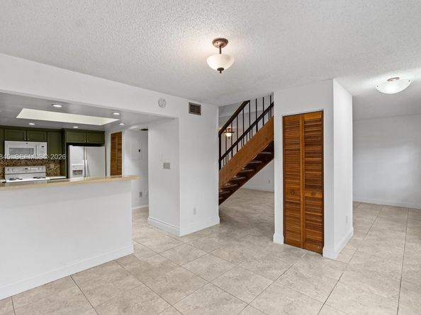 7064 SW 114th Pl B, Miami FL 33173