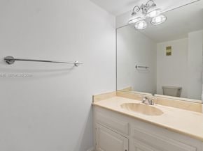 7064 SW 114th Pl B, Miami FL 33173