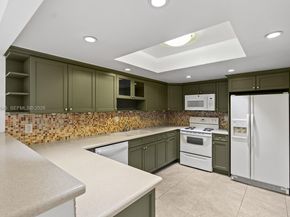 7064 SW 114th Pl B, Miami FL 33173