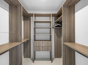 851 NE 1st Ave 1008, Miami FL 33132