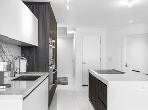 851 NE 1st Ave 1008, Miami FL 33132