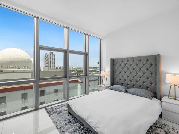 851 NE 1st Ave 1008, Miami FL 33132