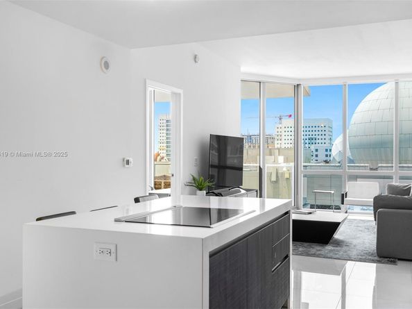 851 NE 1st Ave 1008, Miami FL 33132