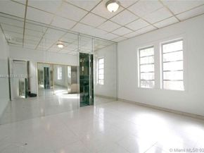 1119 SW 9th St, Miami FL 33130