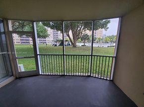 1750 NE 191st St 1051, Miami FL 33179