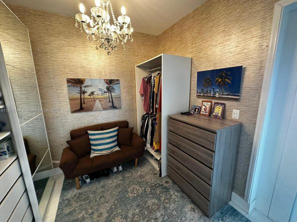 Undisclosed Address #A11678384, Miami FL 33131