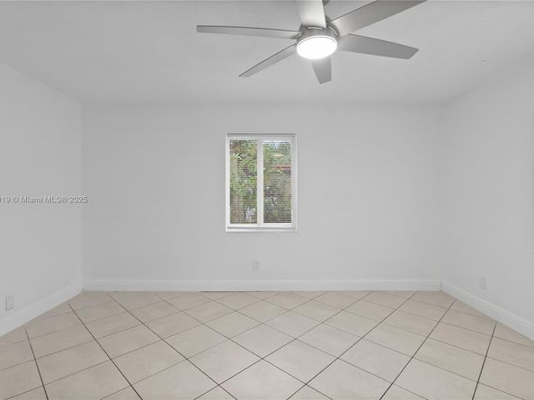 533 NW 20th Ave, Fort Lauderdale FL 33311