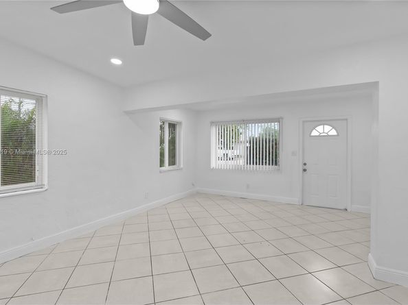533 NW 20th Ave, Fort Lauderdale FL 33311