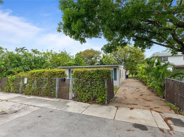 533 NW 20th Ave, Fort Lauderdale FL 33311