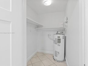 533 NW 20th Ave, Fort Lauderdale FL 33311