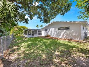 6904 SW 65th Ave, South Miami FL 33143