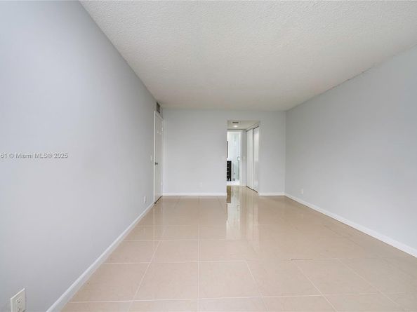 10421 Mahogany Key Cir 105, Miami FL 33196