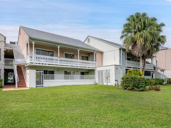 10421 Mahogany Key Cir 105, Miami FL 33196