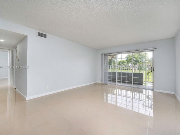 10421 Mahogany Key Cir 105, Miami FL 33196