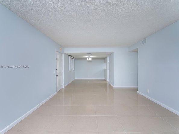 10421 Mahogany Key Cir 105, Miami FL 33196