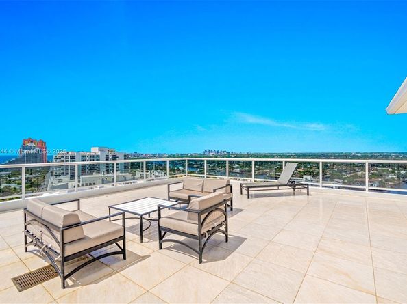 2841 N Ocean Blvd 702, Fort Lauderdale FL 33308