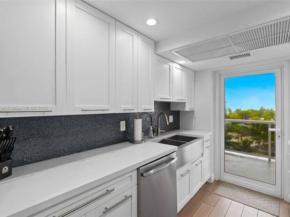 2841 N Ocean Blvd 702, Fort Lauderdale FL 33308