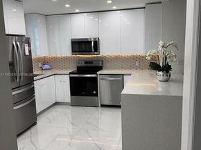 19234 SW 121st Ct, Miami FL 33177