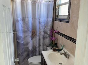 19234 SW 121st Ct, Miami FL 33177