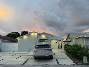 19234 SW 121st Ct, Miami FL 33177