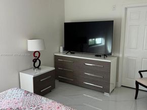 19234 SW 121st Ct, Miami FL 33177