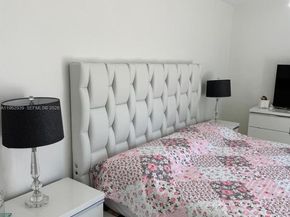 19234 SW 121st Ct, Miami FL 33177