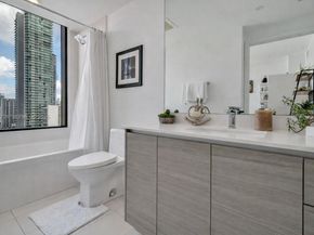 460 NE 28th St 1901, Miami FL 33137