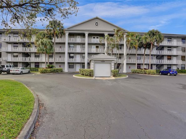 1524 Whitehall Dr 102, Davie FL 33324