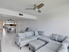 1524 Whitehall Dr 102, Davie FL 33324