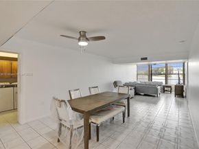 1524 Whitehall Dr 102, Davie FL 33324