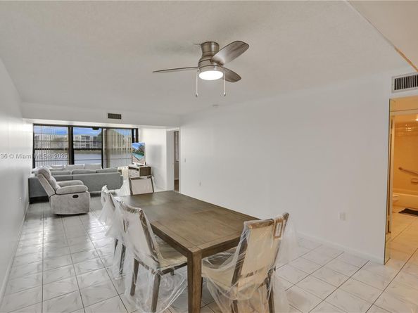1524 Whitehall Dr 102, Davie FL 33324