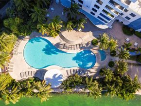 1330 West Ave 610, Miami Beach FL 33139