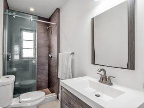 Undisclosed Address #A11901018, Miami Beach FL 33141
