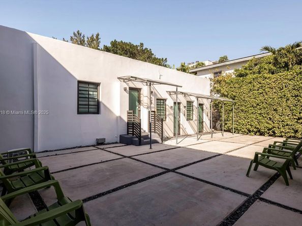 Undisclosed Address #A11901018, Miami Beach FL 33141