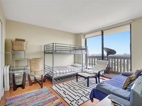 1000 Island Blvd 2004, Aventura FL 33160