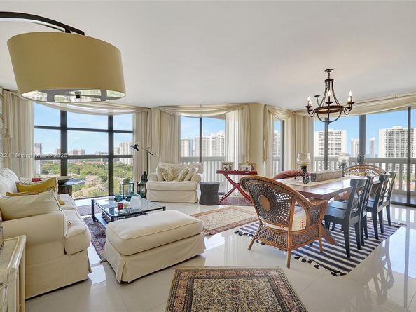 1000 Island Blvd 2004, Aventura FL 33160