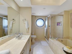 1000 Island Blvd 2004, Aventura FL 33160