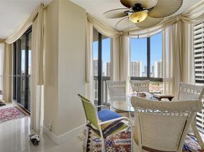 1000 Island Blvd 2004, Aventura FL 33160