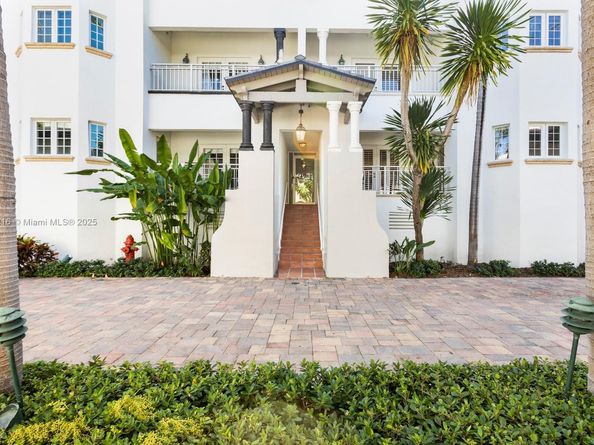 1415 Sunset Harbour 203, Miami Beach FL 33139