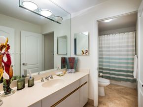 1415 Sunset Harbour 203, Miami Beach FL 33139