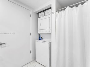 690 SW 1st Ct 2710, Miami FL 33130