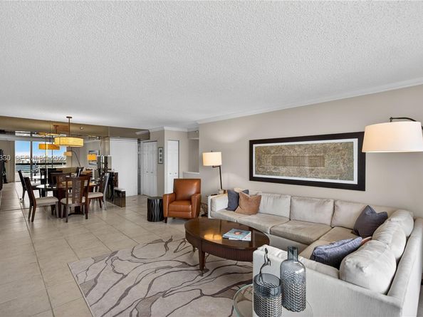 3530 Mystic Pointe Dr 2202, Aventura FL 33180