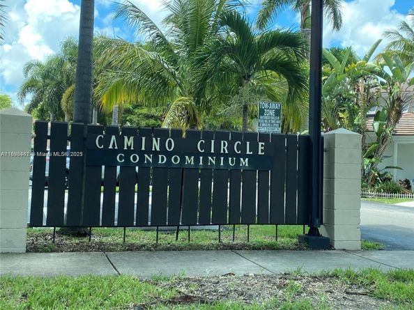7900 Camino Cir 493, Miami FL 33143