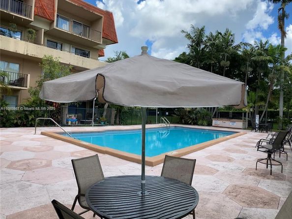 7900 Camino Cir 493, Miami FL 33143