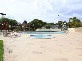 7900 Camino Cir 493, Miami FL 33143