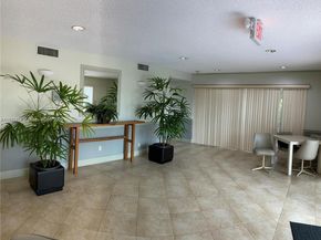 7900 Camino Cir 493, Miami FL 33143