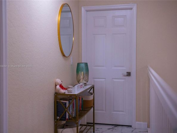Undisclosed Address #A11859291, Miramar FL 33029