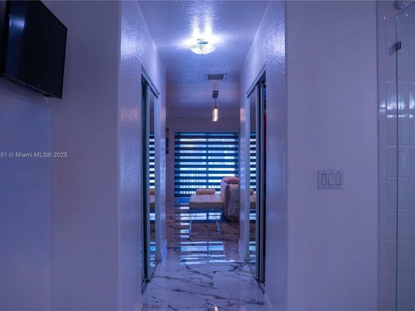 Undisclosed Address #A11859291, Miramar FL 33029
